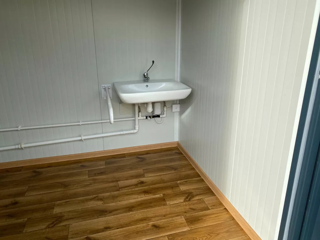 Sanitärbehälter für Menschen mit Behinderungen Toilette mit Rampe (Ref: 3907)