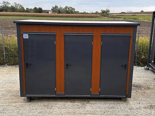 Sanitärcontainer-Pavillon mit drei Kabinen (Ref: S2103)